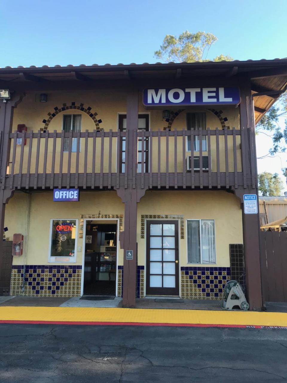 إسكونديدو Hacienda Motel المظهر الخارجي الصورة